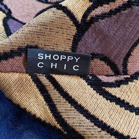 Shoppy Chic Purple & Tan Floral Carpet Bag Tote with Crushed Velvet Lining - Picture 9 of 9